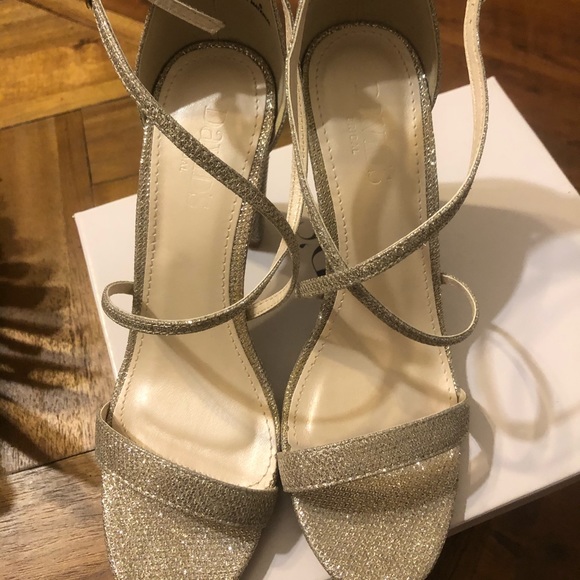Sparkling heel shoe - Picture 1 of 3